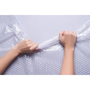 Manfaat Menggunakan Bubble Wrap dalam Pengiriman Produk Elektronik